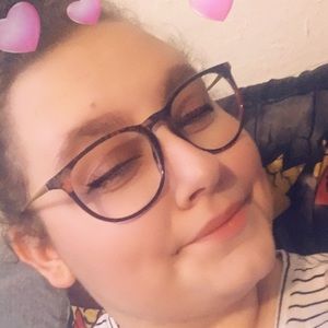 Meet your Posher, Erika